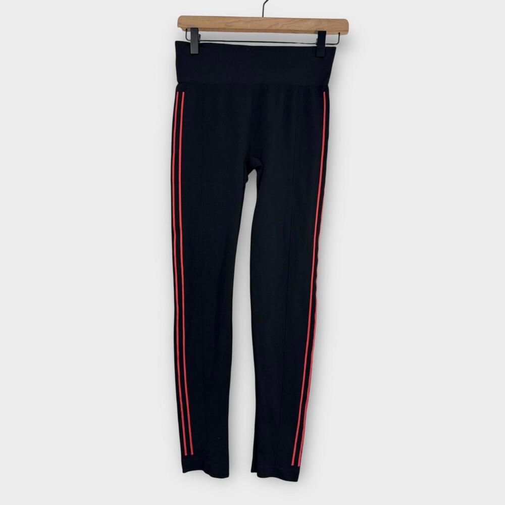 Blue Star Clothing Company Women’s Size Small Medium Black Red Striped Leggings